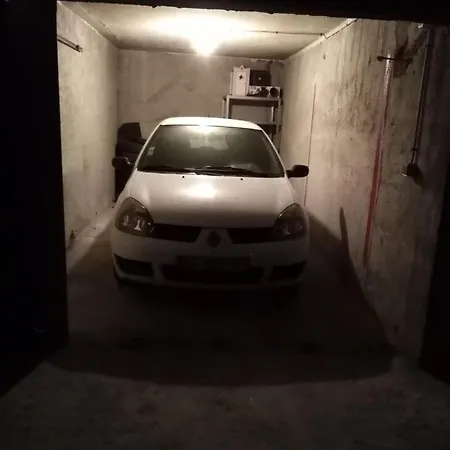 Lapacca For 3 People, Individual Garage, Close To Train Station Daire *